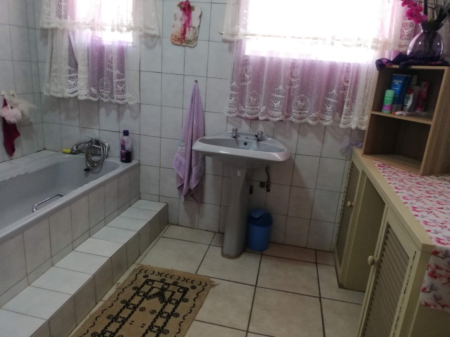 4 Bedroom Property for Sale in Stilfontein Ext 4 North West